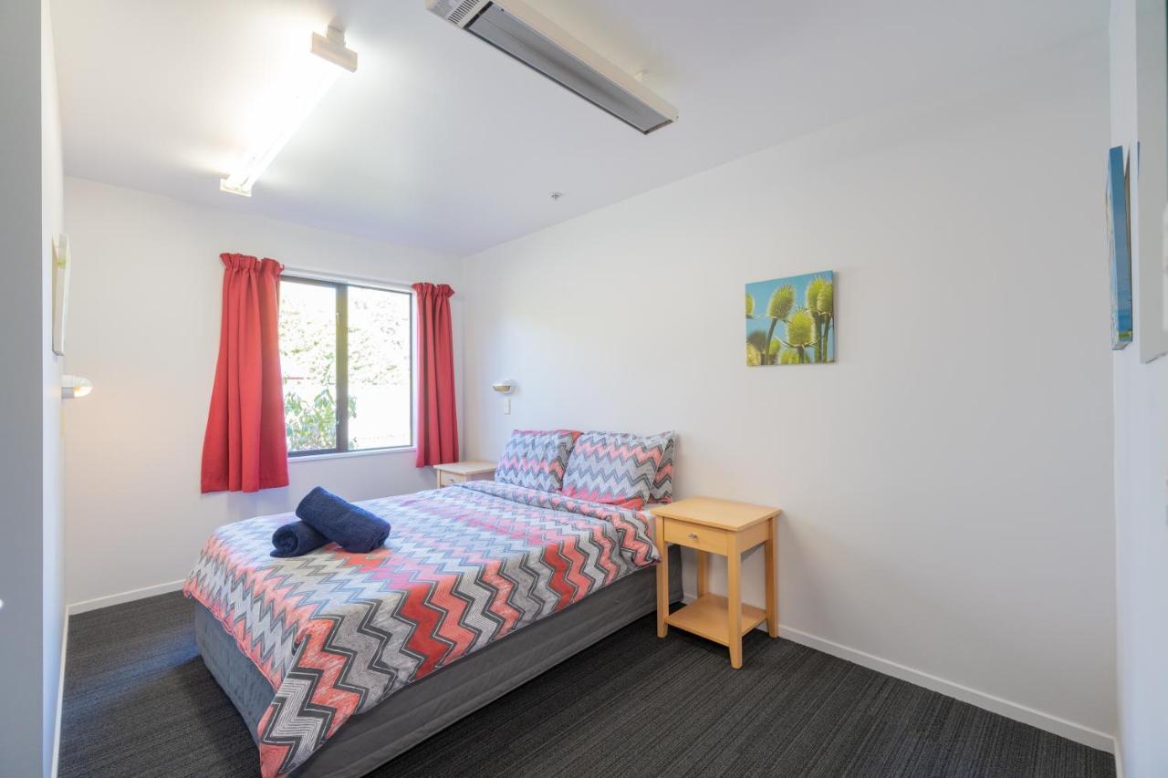 Te Anau Central Backpackers Exterior photo